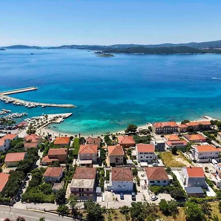 Διαμέρισμα Marina *